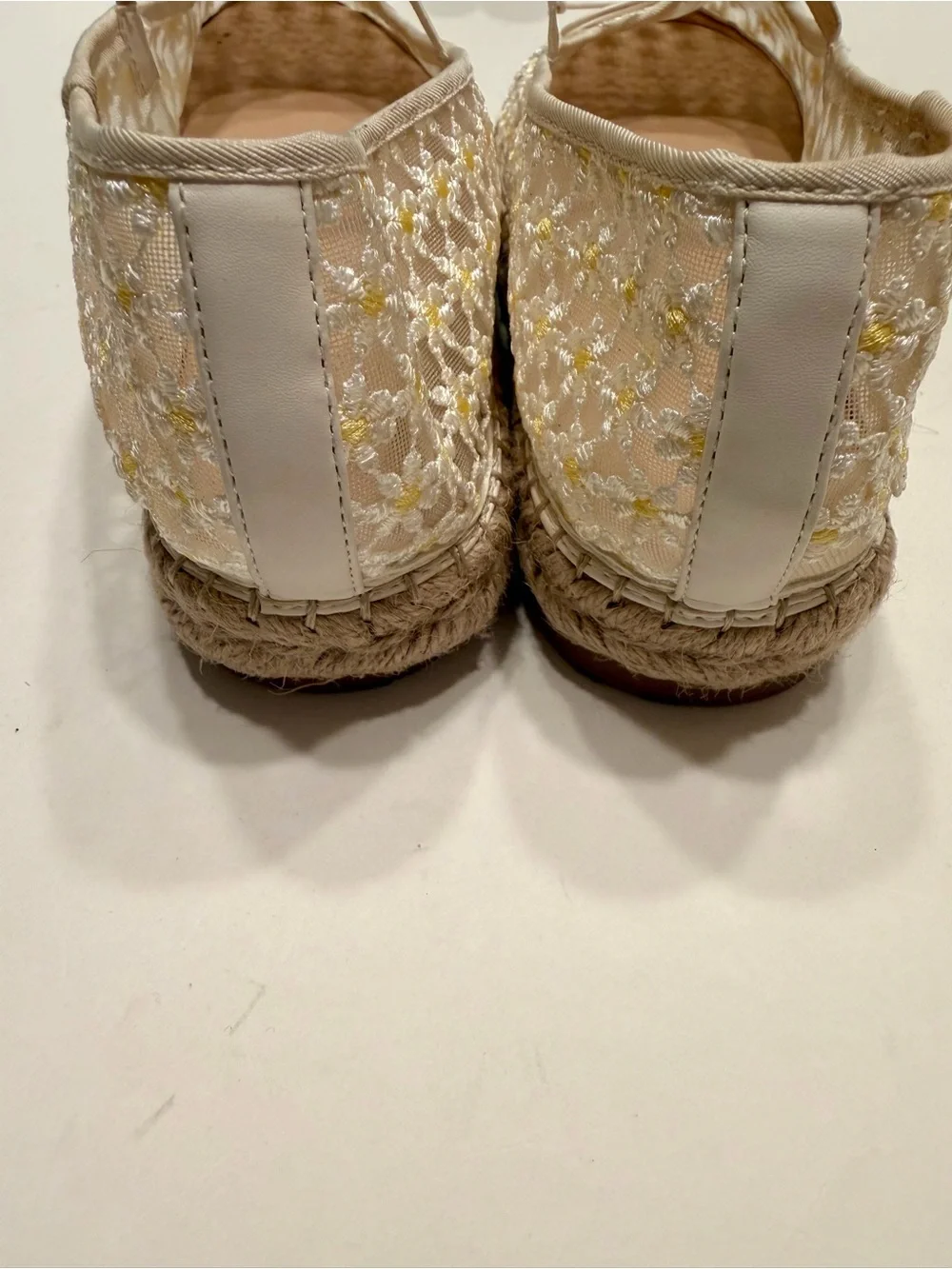 Madden Girl Size 10 Woven Floral Espadrille Ballet Flat